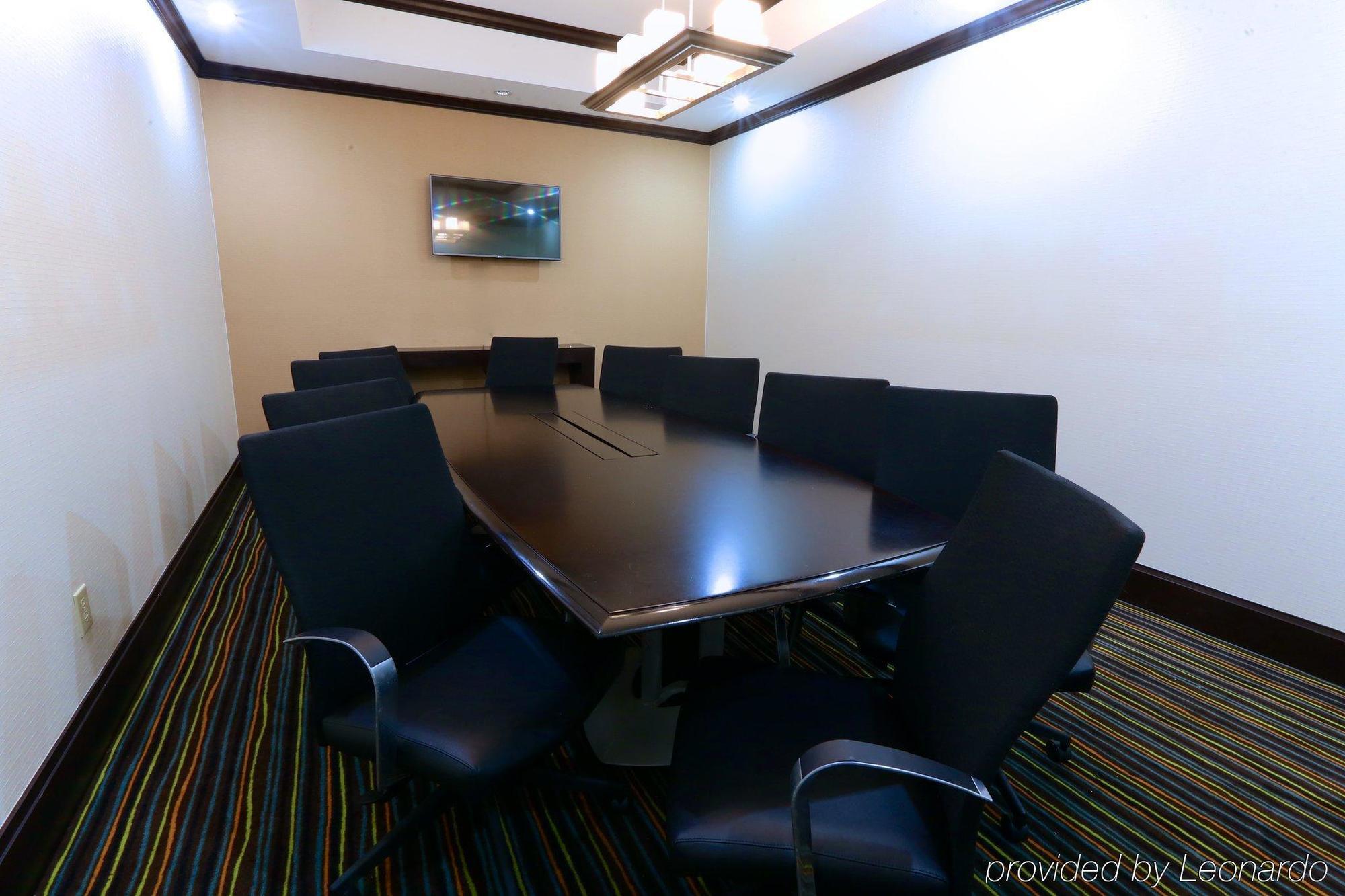 Holiday Inn Express Hotel & Suites Dallas West By Ihg Exterior photo