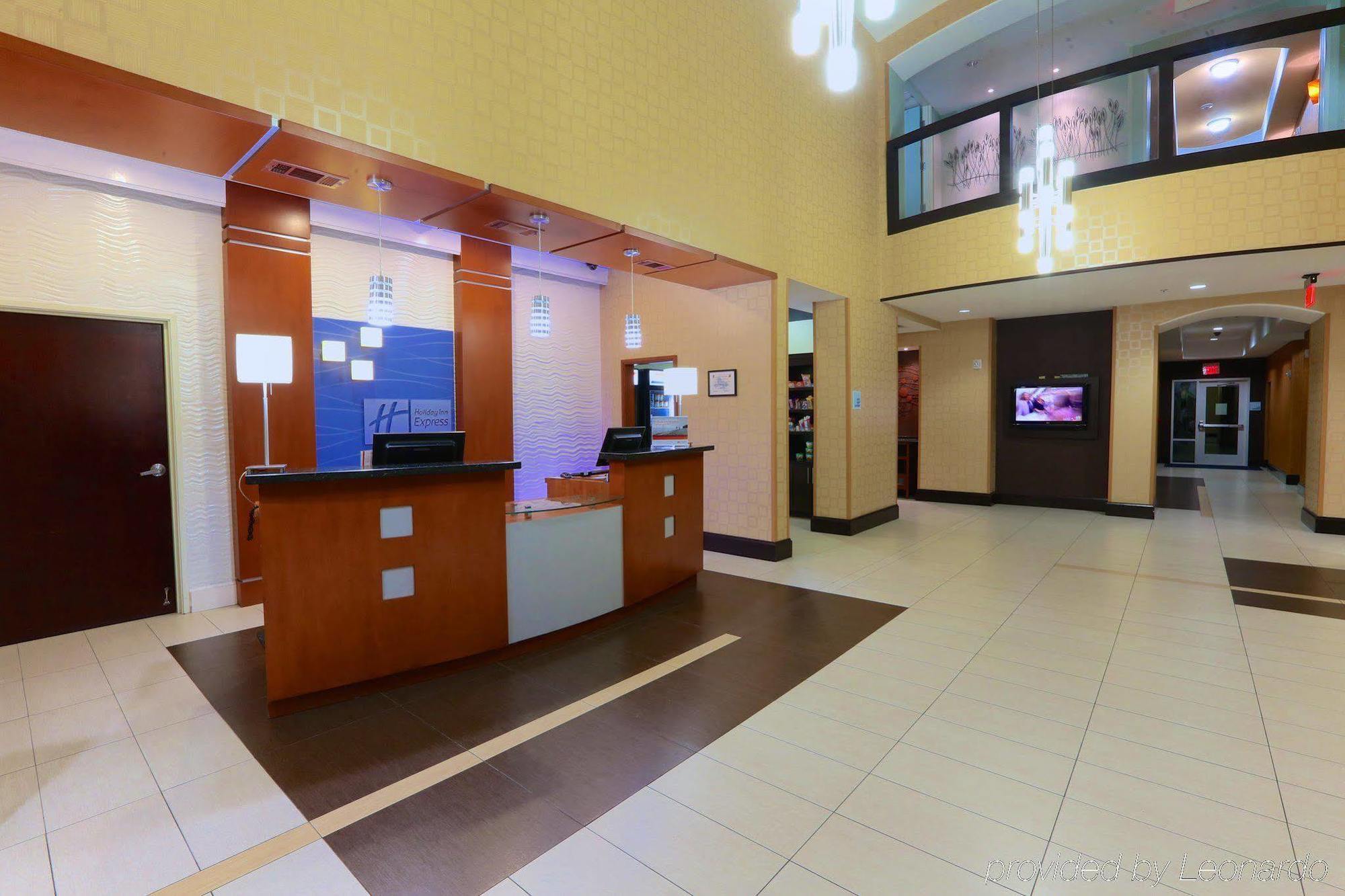 Holiday Inn Express Hotel & Suites Dallas West By Ihg Exterior photo